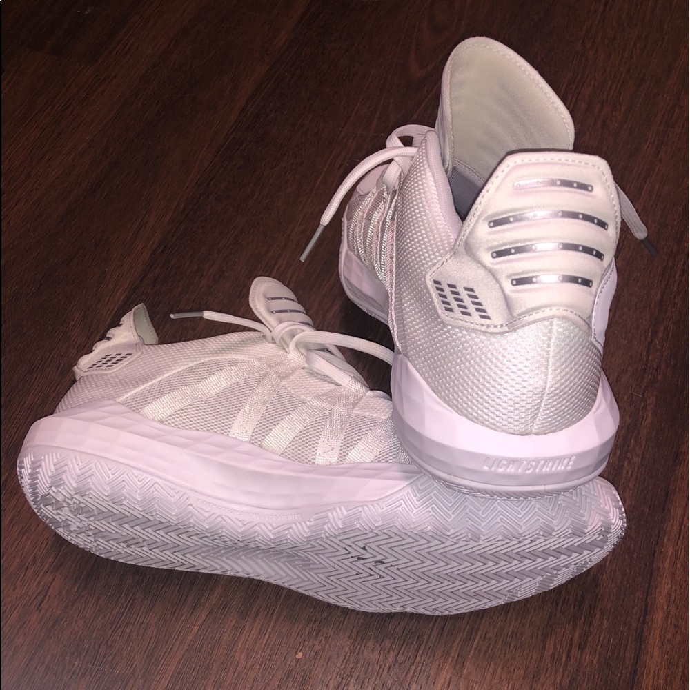 Adidas Dame Dolla 6